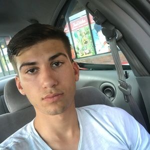 Meet your Posher, Brandon